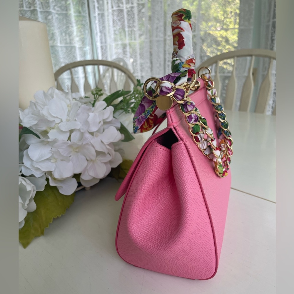 ❌SOLD OUT❌Dolce & Gabbana Pink Floral Sicily Top Handle Bag - Picture 4 of 13